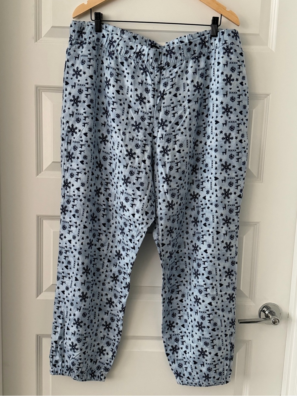 NWT Gap Body Women’s Cozy Flannel Pajama Pants Size XL, Jogger Style!